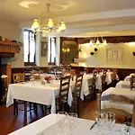 Logis Le Commerce- Darracq 2* Amou