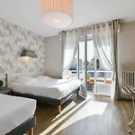 Hotel Logis Le Commerce- Darracq