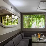Hotel Logis Le Commerce- Darracq
