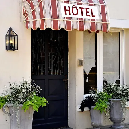 Hotel Logis Le Commerce- Darracq 2*