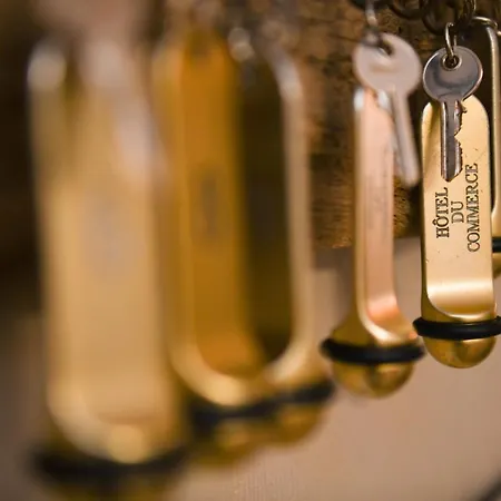 Du Commerce Otel Amou