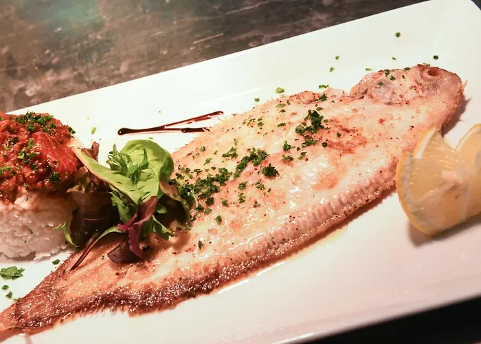 Logis Le Commerce- Darracq 2* Amou