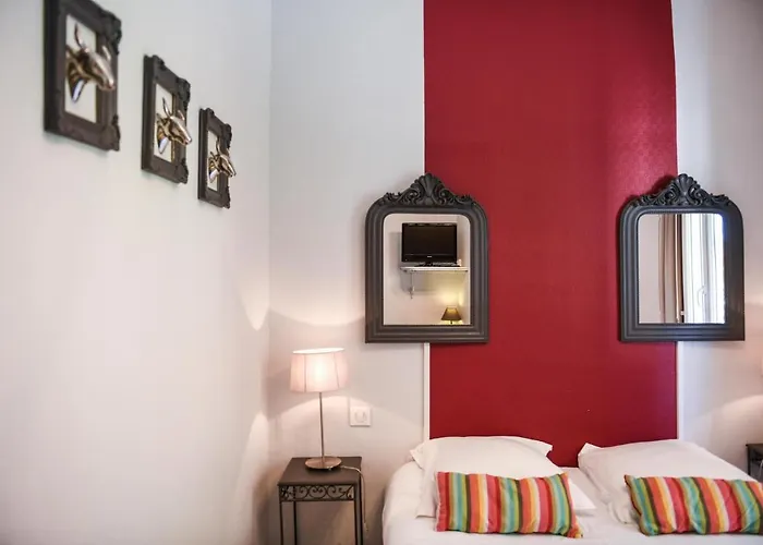 Logis Le Commerce- Darracq 2* Amou