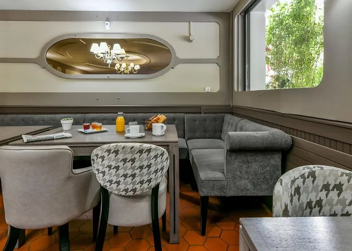 Hotel Logis Le Commerce- Darracq Amou