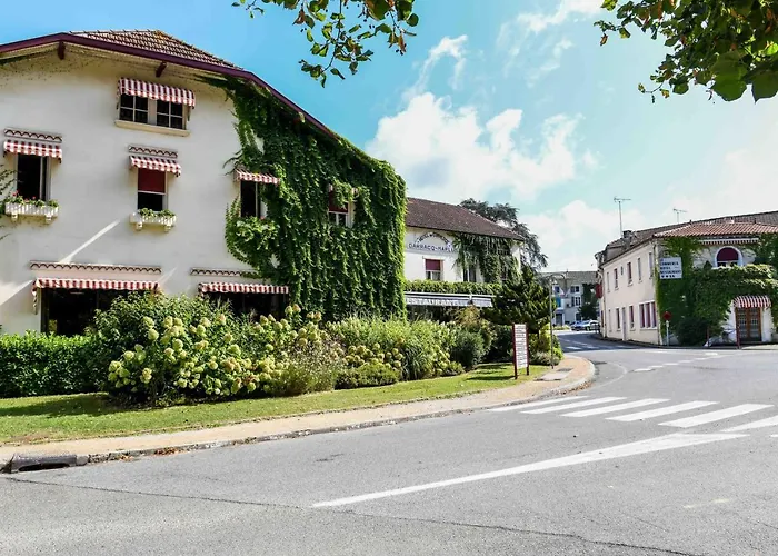 Hotel Logis Le Commerce- Darracq