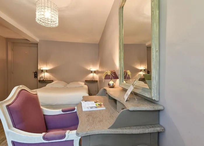 Logis Le Commerce- Darracq Hotel