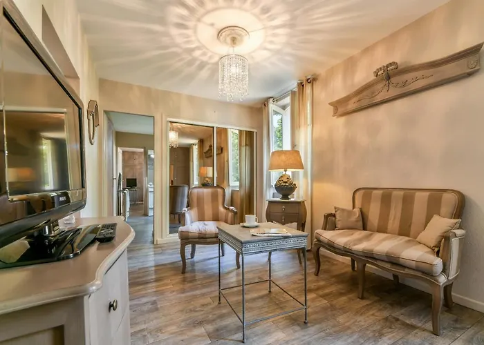 Hotel Logis Le Commerce- Darracq Amou