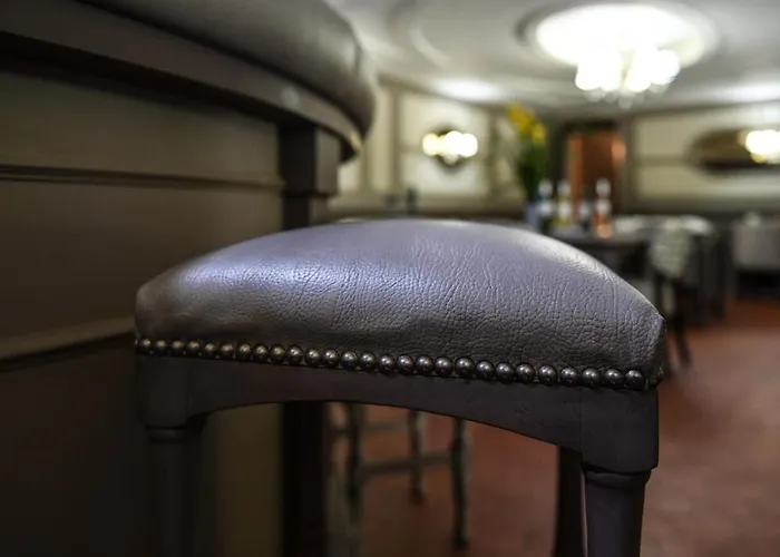 Logis Le Commerce- Darracq Hotel